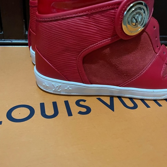Authentic Louis Vuitton high top sneakers in size 9 used four times - Picture 4 of 13